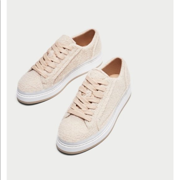 NWT ZARA SHERPA FAUX FUR SHEARLING TEDDY SNEAKERS CREAM PINK PLATFORM 9 LACE UP - Picture 1 of 8